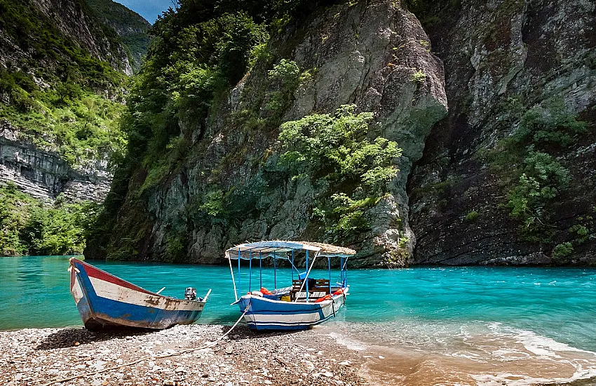 7-Day Albania Travel Itinerary: Mountains, UNESCO Towns, and Turquoise Beaches