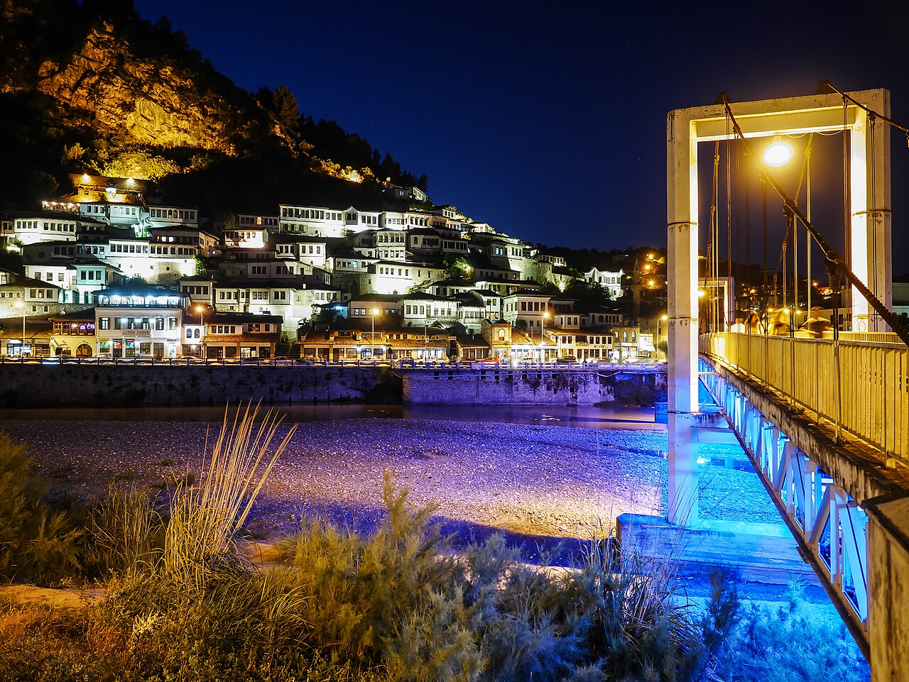 Berat guided tours with a Polish-speaking guide